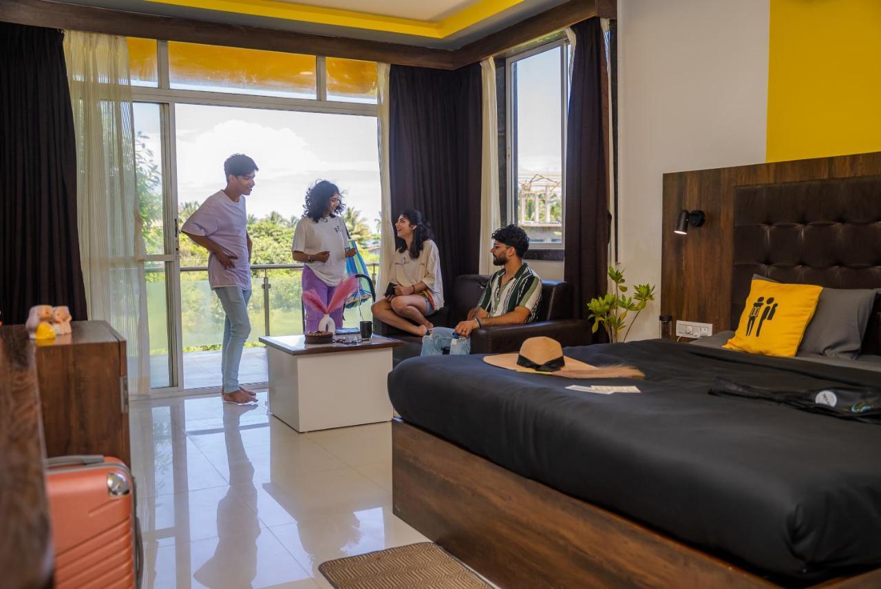 The Hosteller Gokarna Gokarna  Bagian luar foto