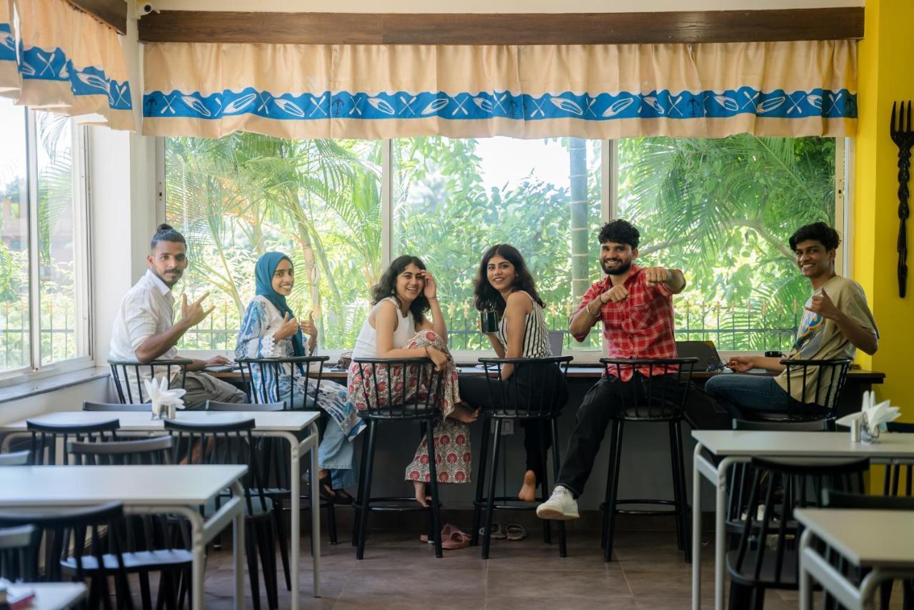 The Hosteller Gokarna Gokarna  Bagian luar foto