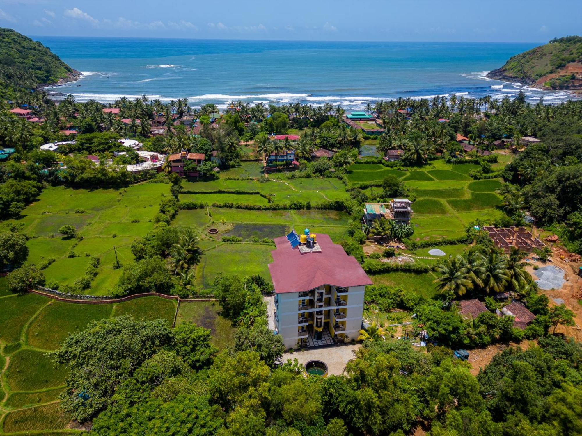 The Hosteller Gokarna Gokarna  Bagian luar foto