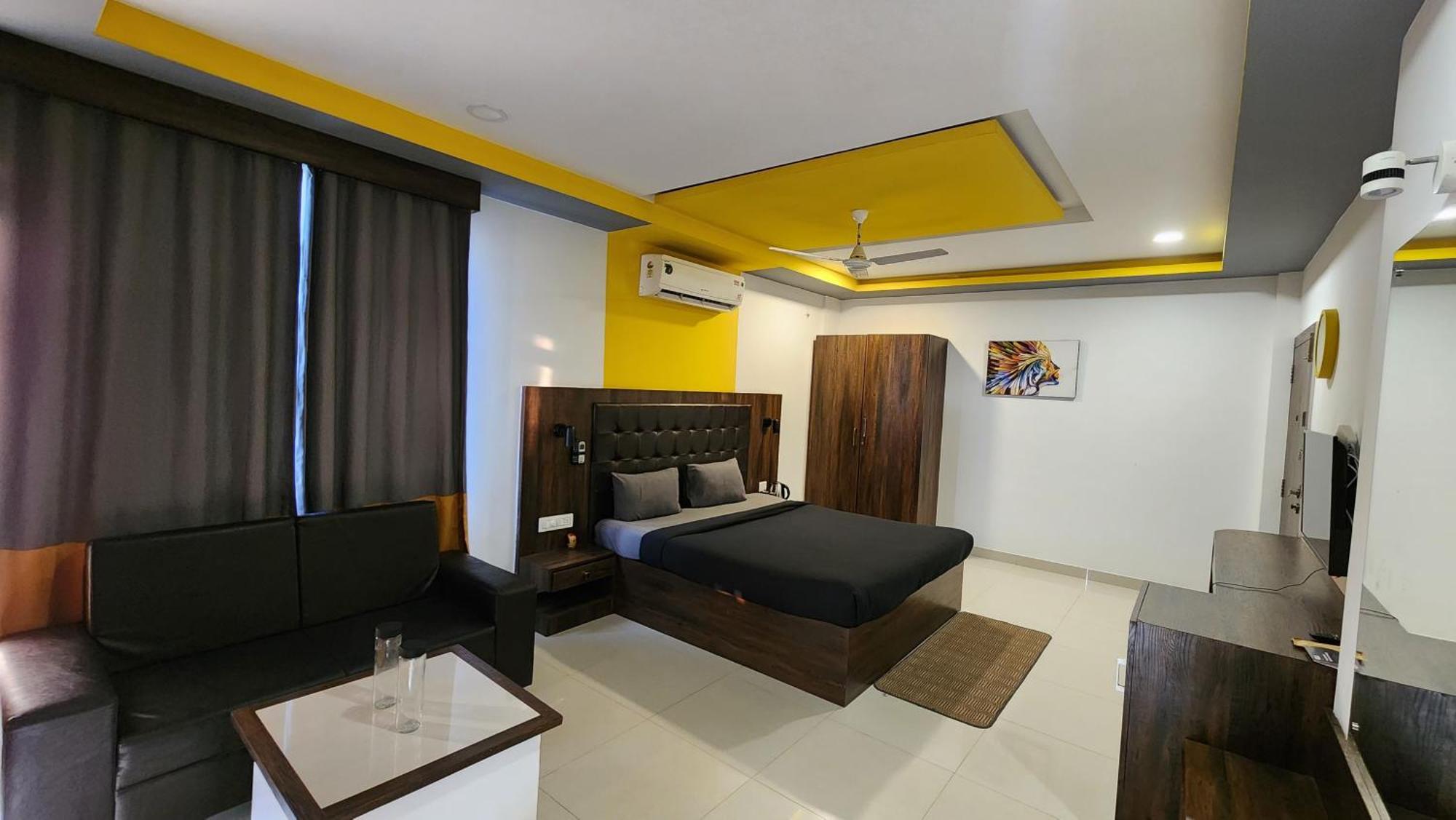 The Hosteller Gokarna Gokarna  Bagian luar foto
