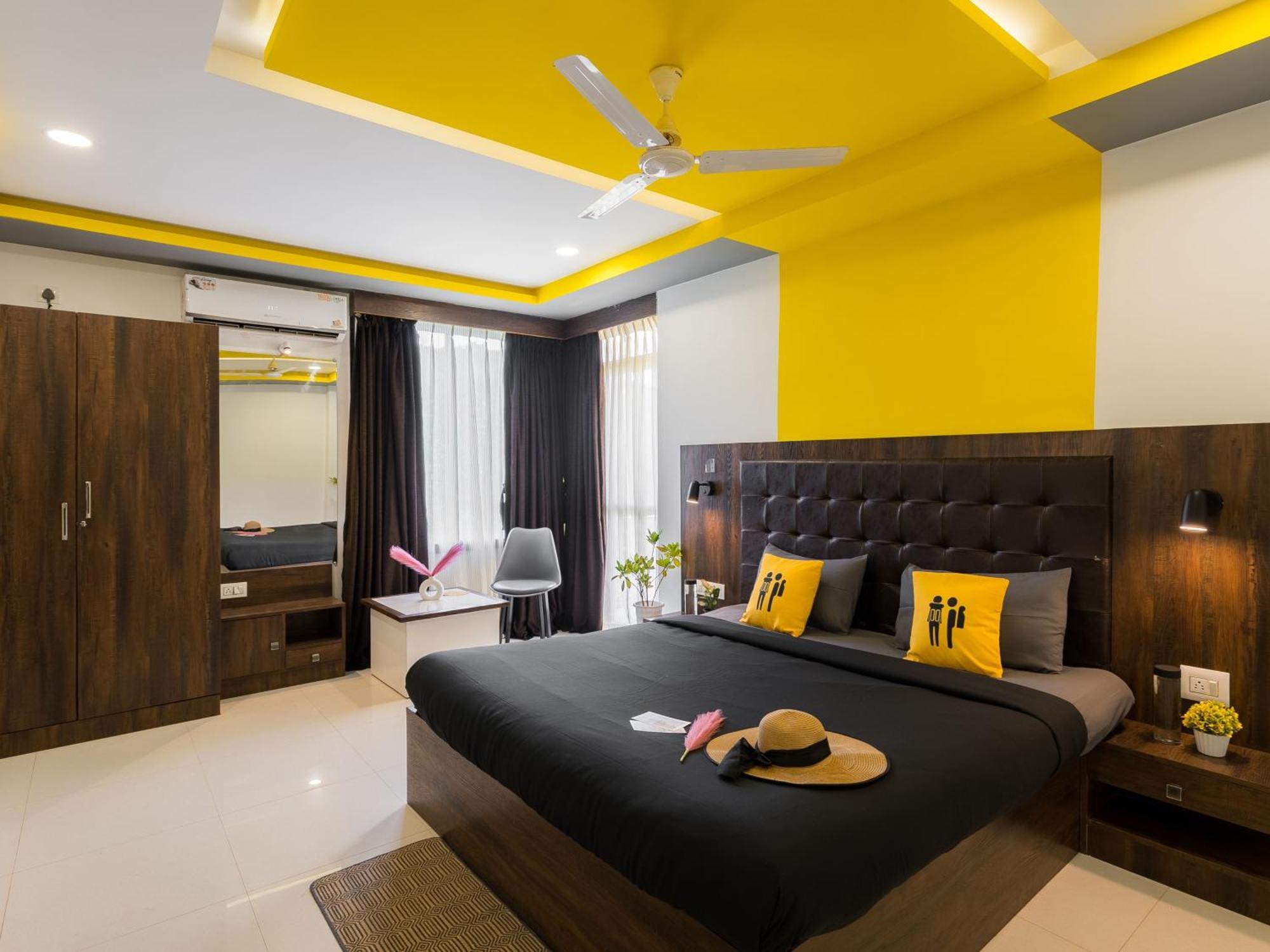 The Hosteller Gokarna Gokarna  Bagian luar foto